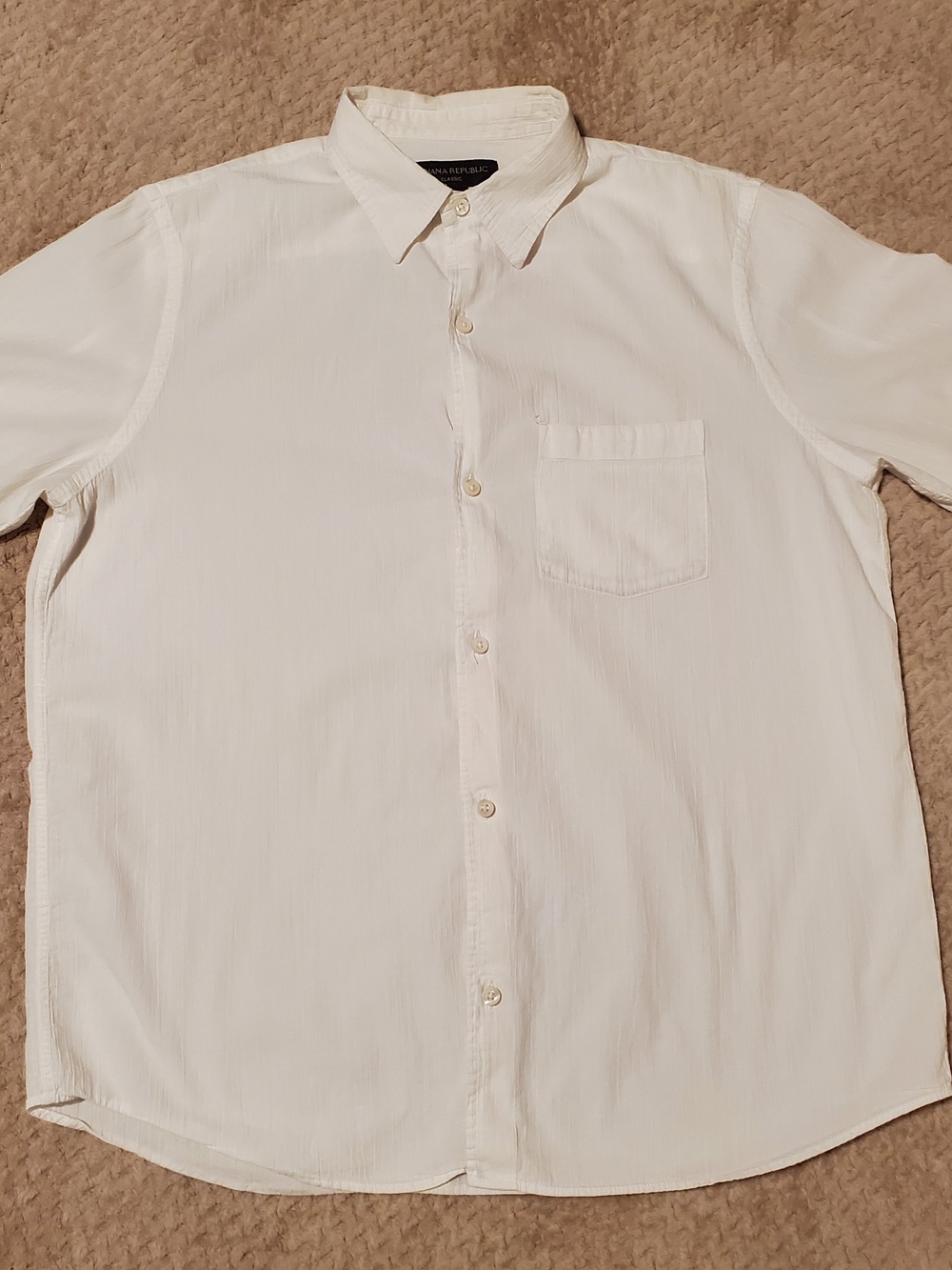 Banana Republic Men's White Short-Sleeve Button-Down Shirt